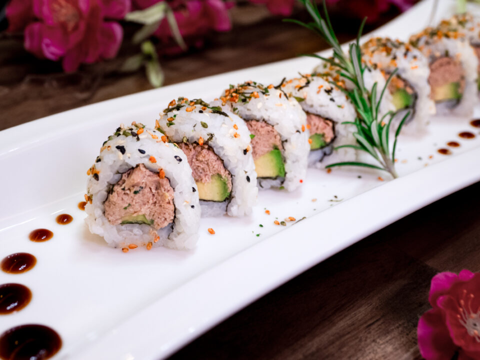 57_maguro_thunfisch_creme_avocado_1