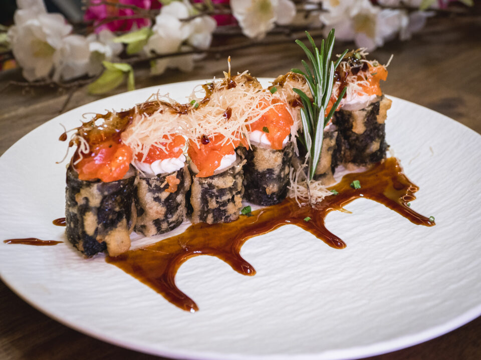 Salmon Maki Crunchy