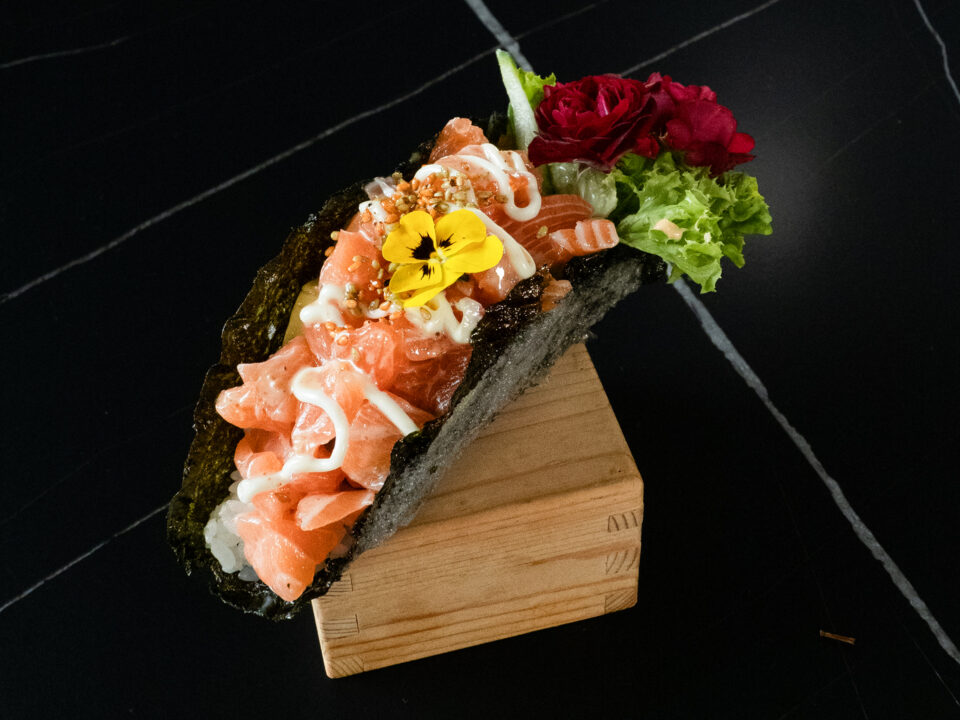sushi-taco-lachs-sake-edo-sushi.-1jpg